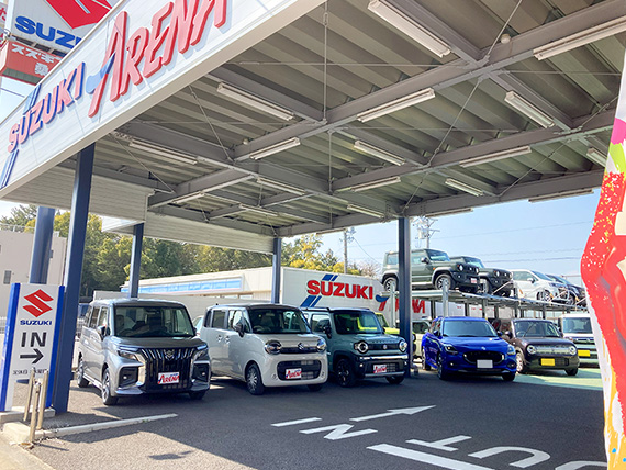店舗駐車場入口