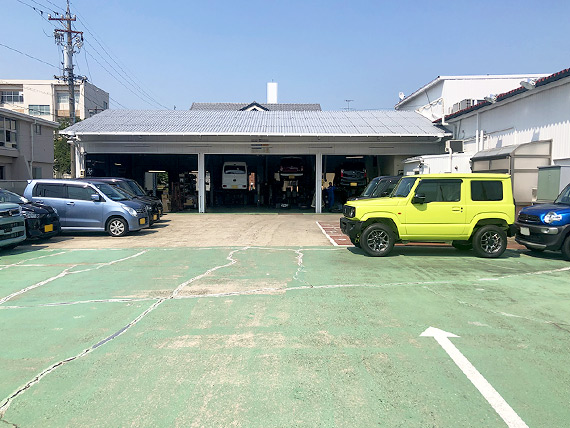 スズキアリーナ桑名中央 店舗情報 エフエルシー株式会社 新車 中古車 買取 サービスとカーライフに関するサービスを取扱う自動車の総合販売会社